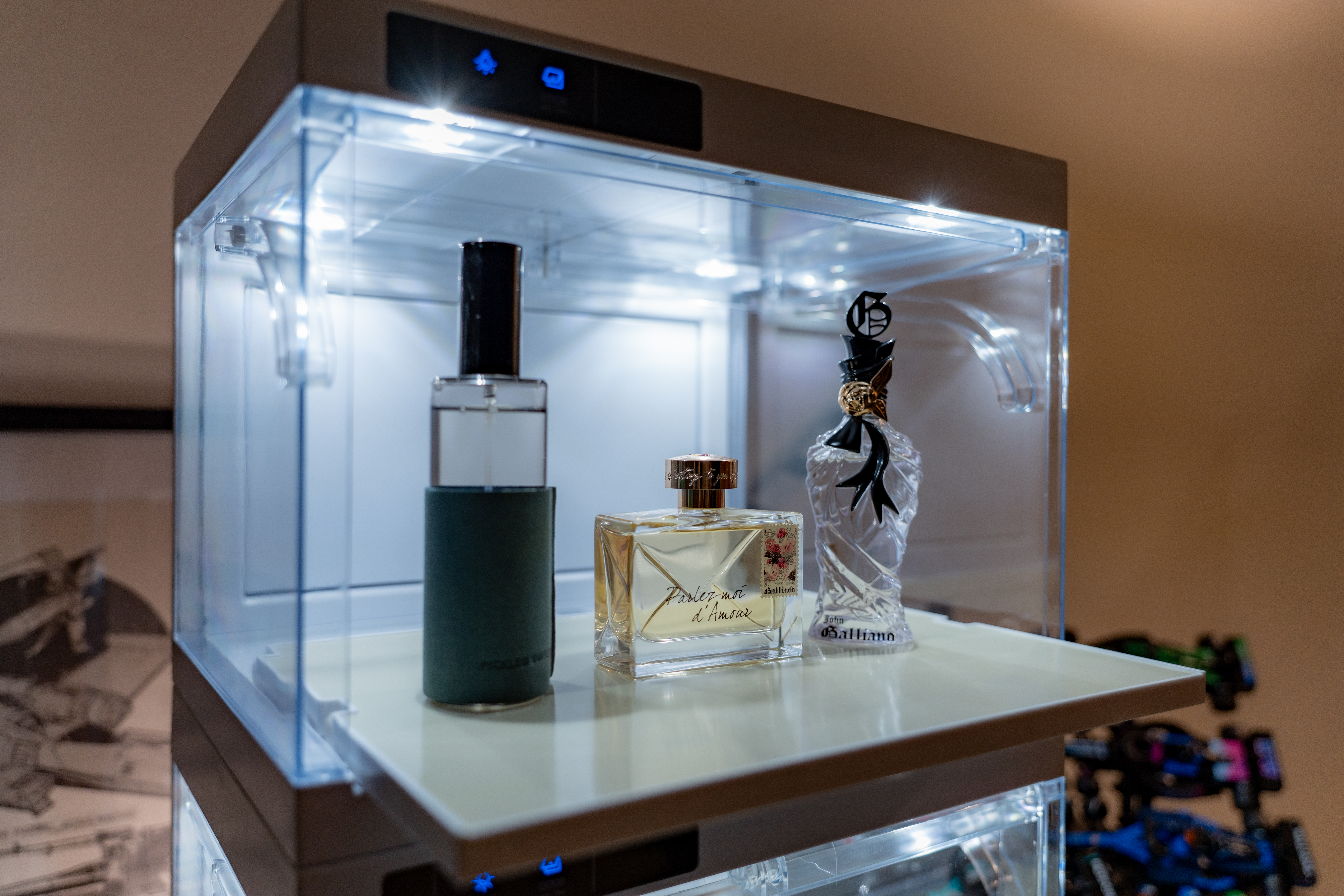 Premium Display Case - Image 8